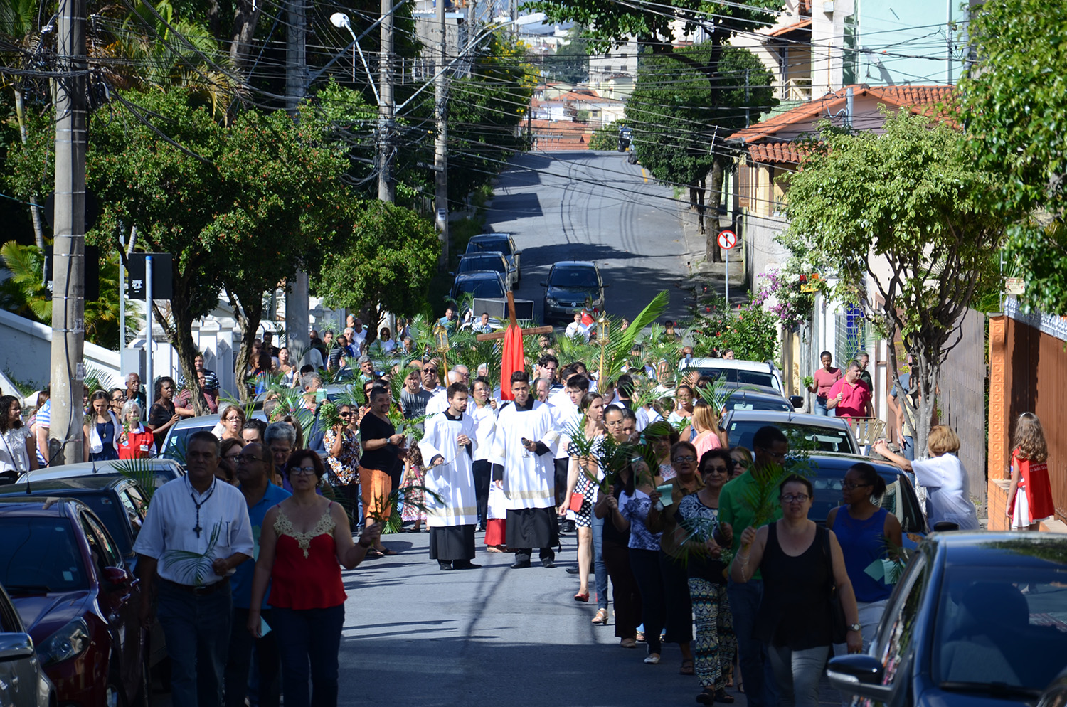 Domingo de Ramos e da Paixão do Senhor reúne centenas de fiéis no Santuário