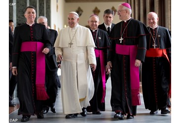 Visita surpresa do Papa à Comissão para a América Latina
