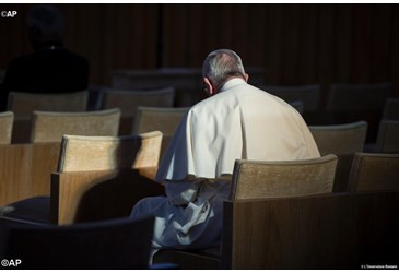 PAPA CONVOCA DIA DE ORAÇÃO PELA PAZ