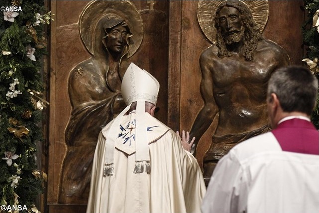 PAPA APRESENTA CARTA APOSTÓLICA NA CONCLUSÃO DO ANO SANTO DA MISERICÓRDIA