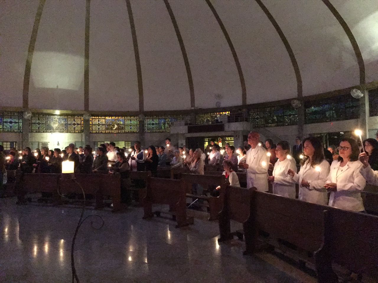 O SENHOR É MINHA LUZ E SALVAÇÃO