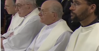 PADRE PEDRO DE SOUSA CONCELEBRA COM PAPA FRANCISCO