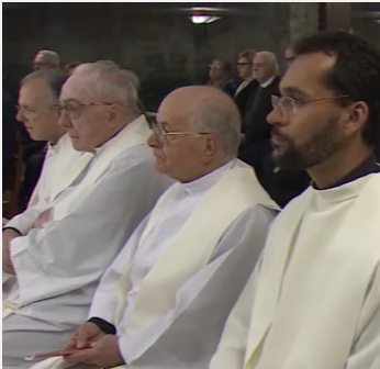 PADRE PEDRO DE SOUSA CONCELEBRA COM PAPA FRANCISCO