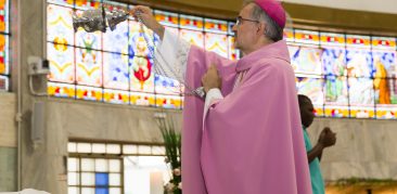 DOM JOÃO JUSTINO FAZ SUA ÚLTIMA VISITA PASTORAL AO SANTUÁRIO