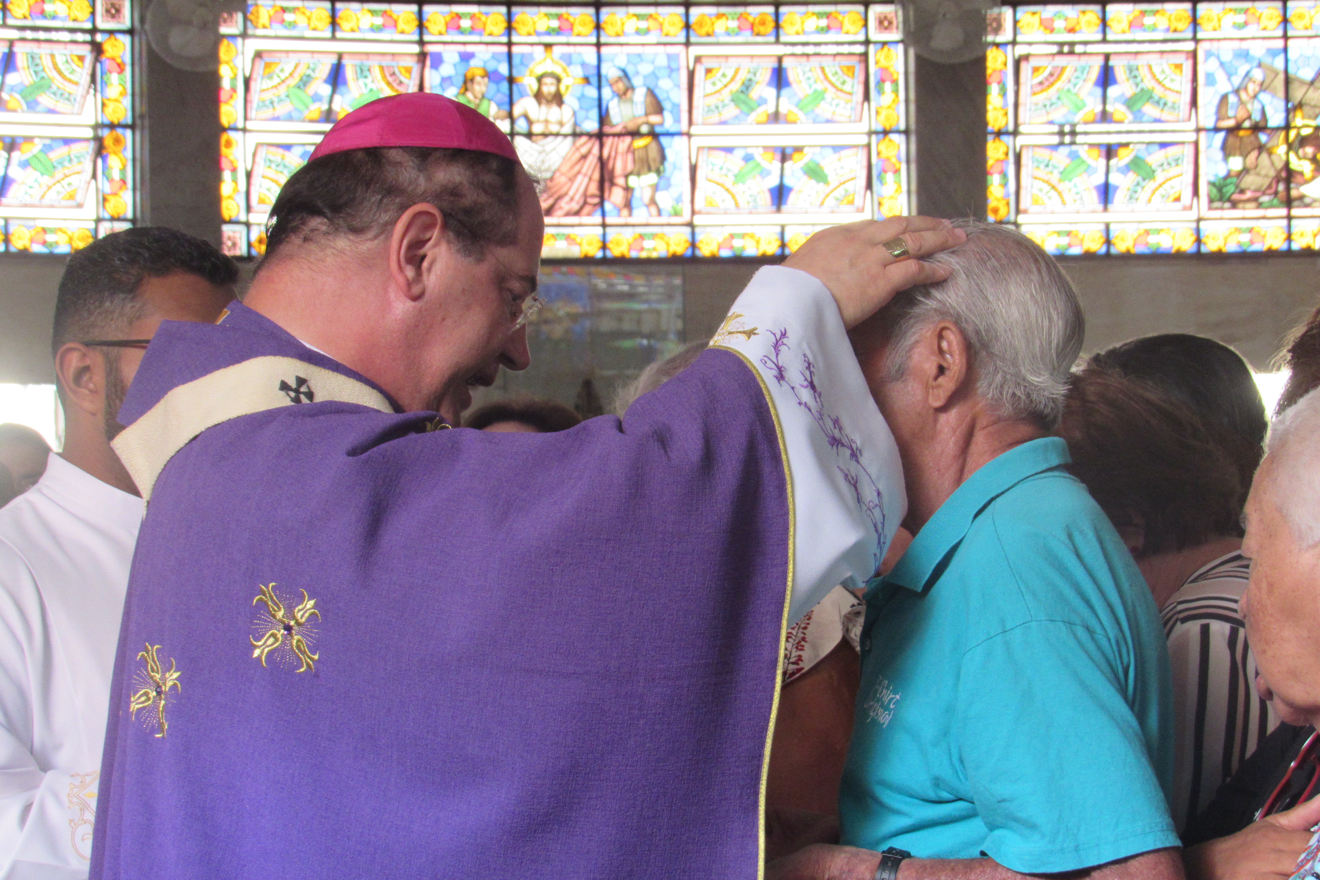 Arcebispo de BH celebra missa com os enfermos e idosos