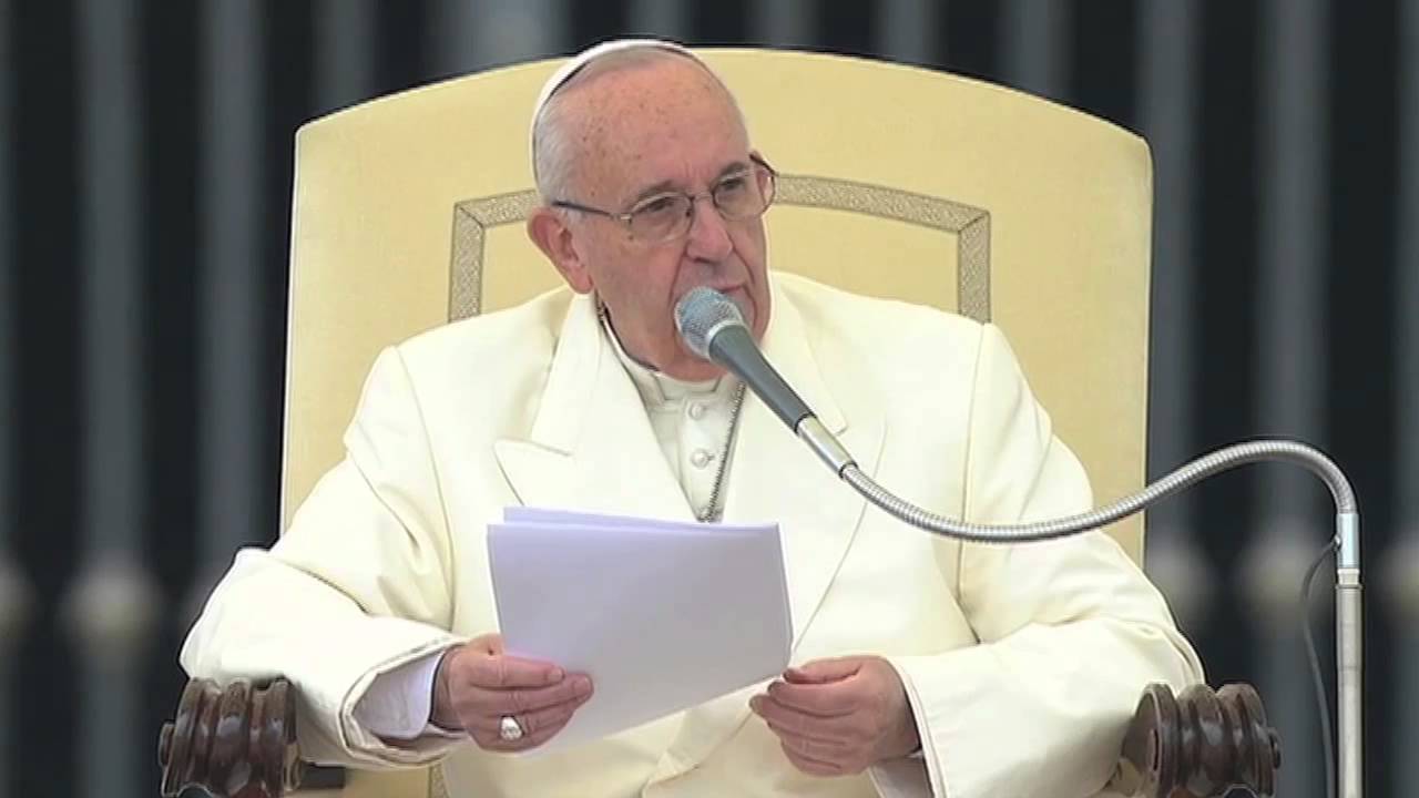 Papa Francisco: “Violência jamais leva à paz”