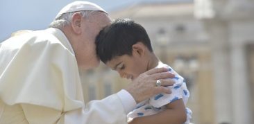 Papa: o mundo tem necessidade de cristãos com coração de filhos