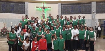 Santuário celebra o envio de novos voluntários