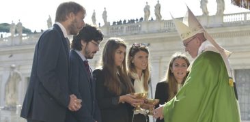 Papa abre o Sínodo dos jovens: que o Espírito nos dê a capacidade de sonhar