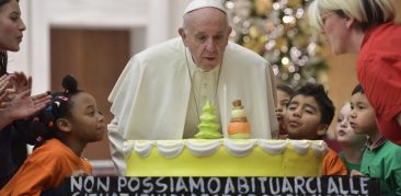 Papa Francisco completa 82 anos