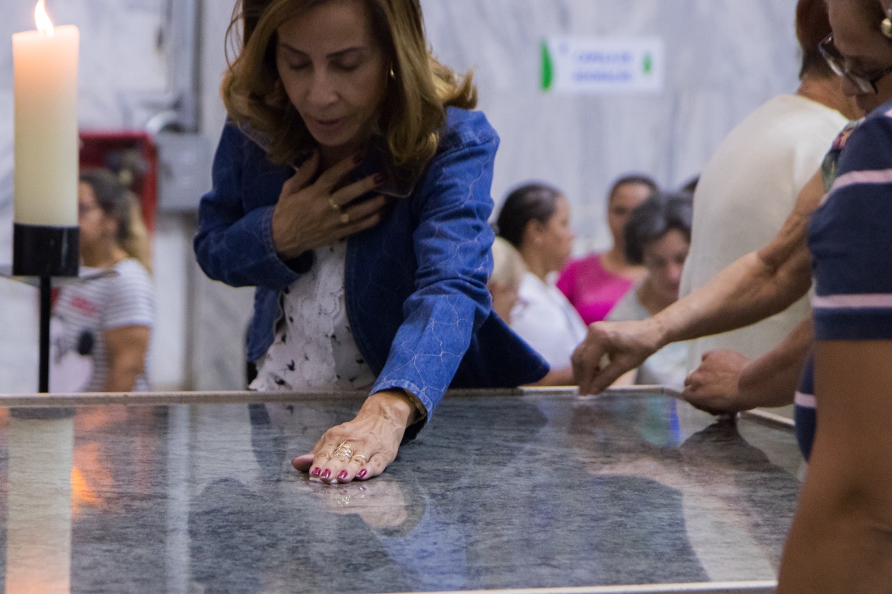 Semana Santa 2019:  Unção do altar