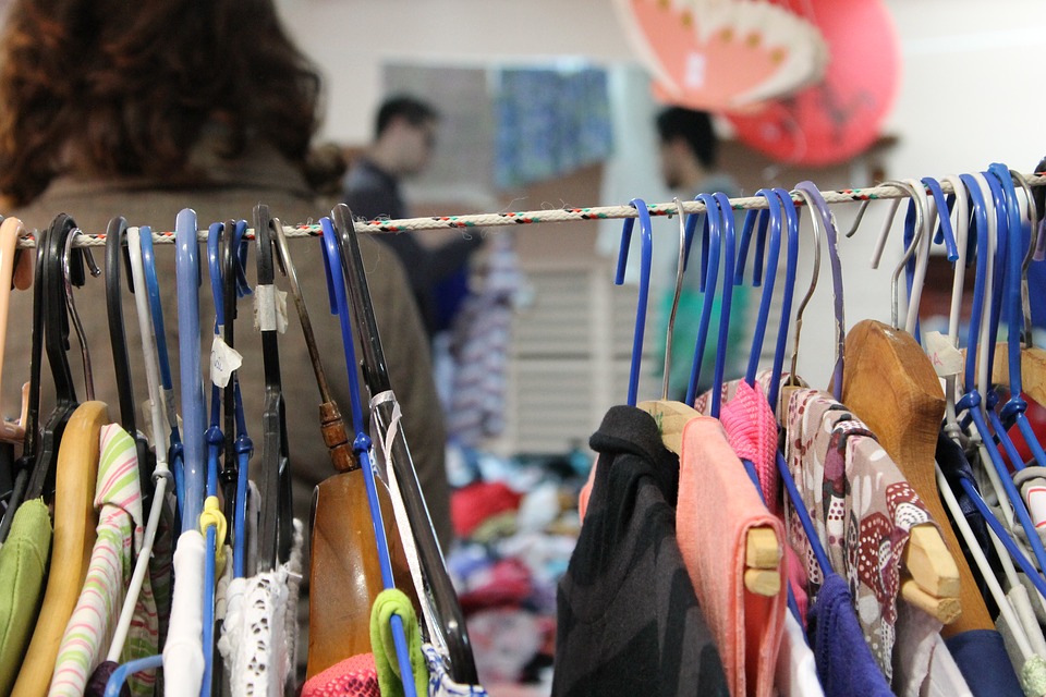 Bazar solidário: 23, 25 e 28 de abril