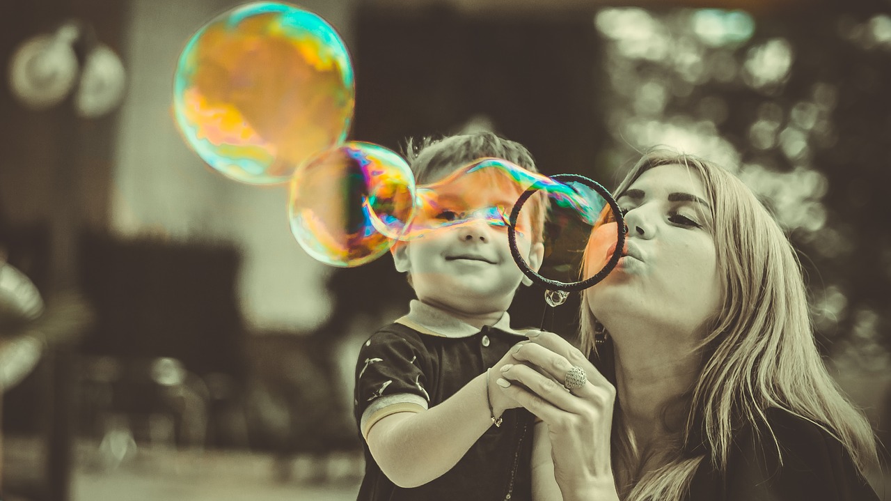 O Santuário São Judas Tadeu deseja a todas as Mães um dia feliz e abençoado