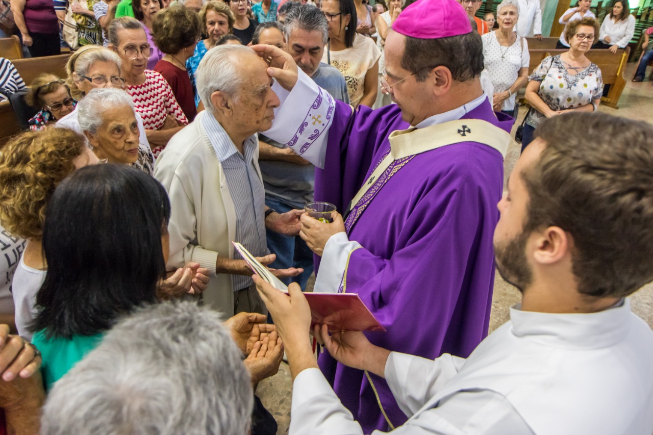 Unção dos Enfermos e Procissão do Encontro marcam a Quarta-feira Santa