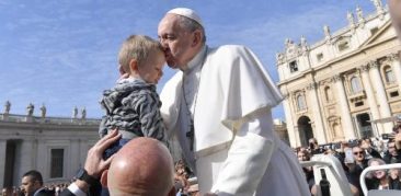 Papa Francisco: “A caridade se faz com doçura, não com acidez”