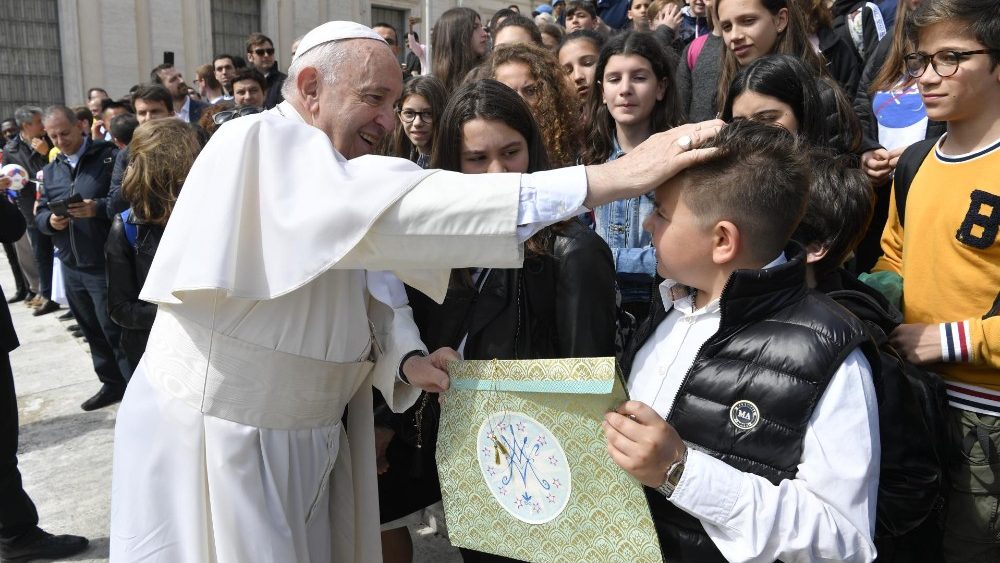 Papa Francisco: “a salvação não se compra, é dom gratuito”