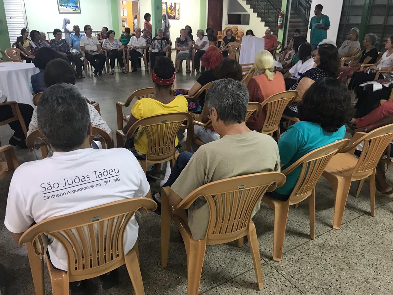 Tarde de Louvor traz a reflexão sobre a sensibilidade ao Espírito