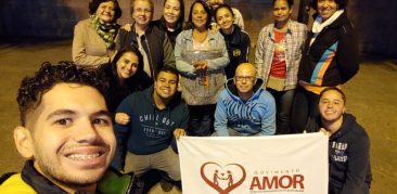 Madrugada de Amor: ação missionária leva cobertores e agasalhos a moradores de rua