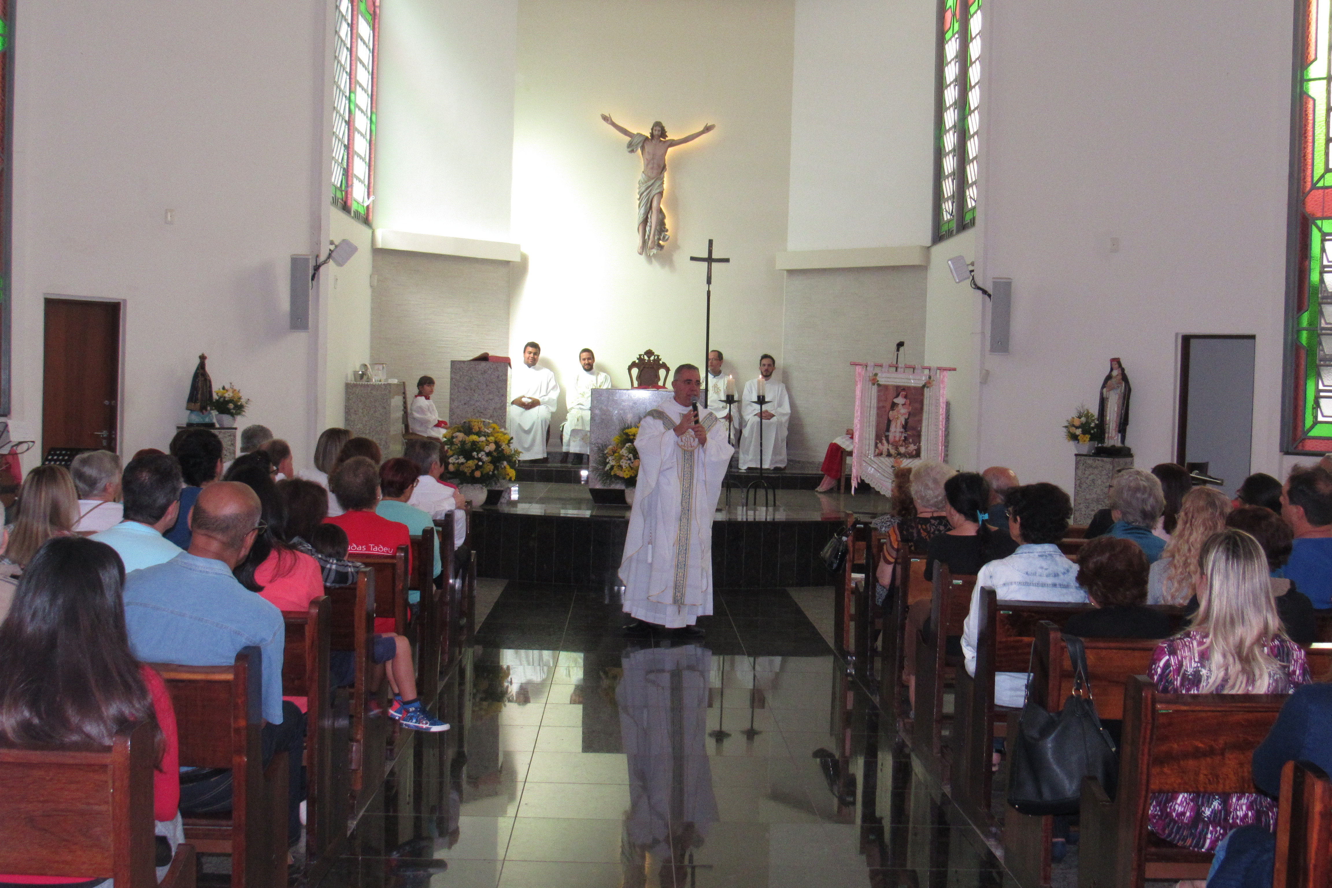 Celebração e hasteamento da bandeira marcam o início das festividades de Santa Rosa de Lima