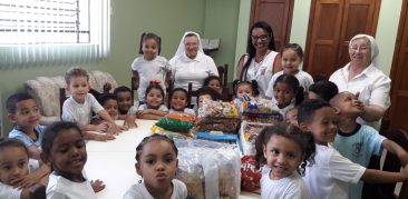 Pastoral Social e Movimento Amor realizam ações de solidariedade e promoção humana