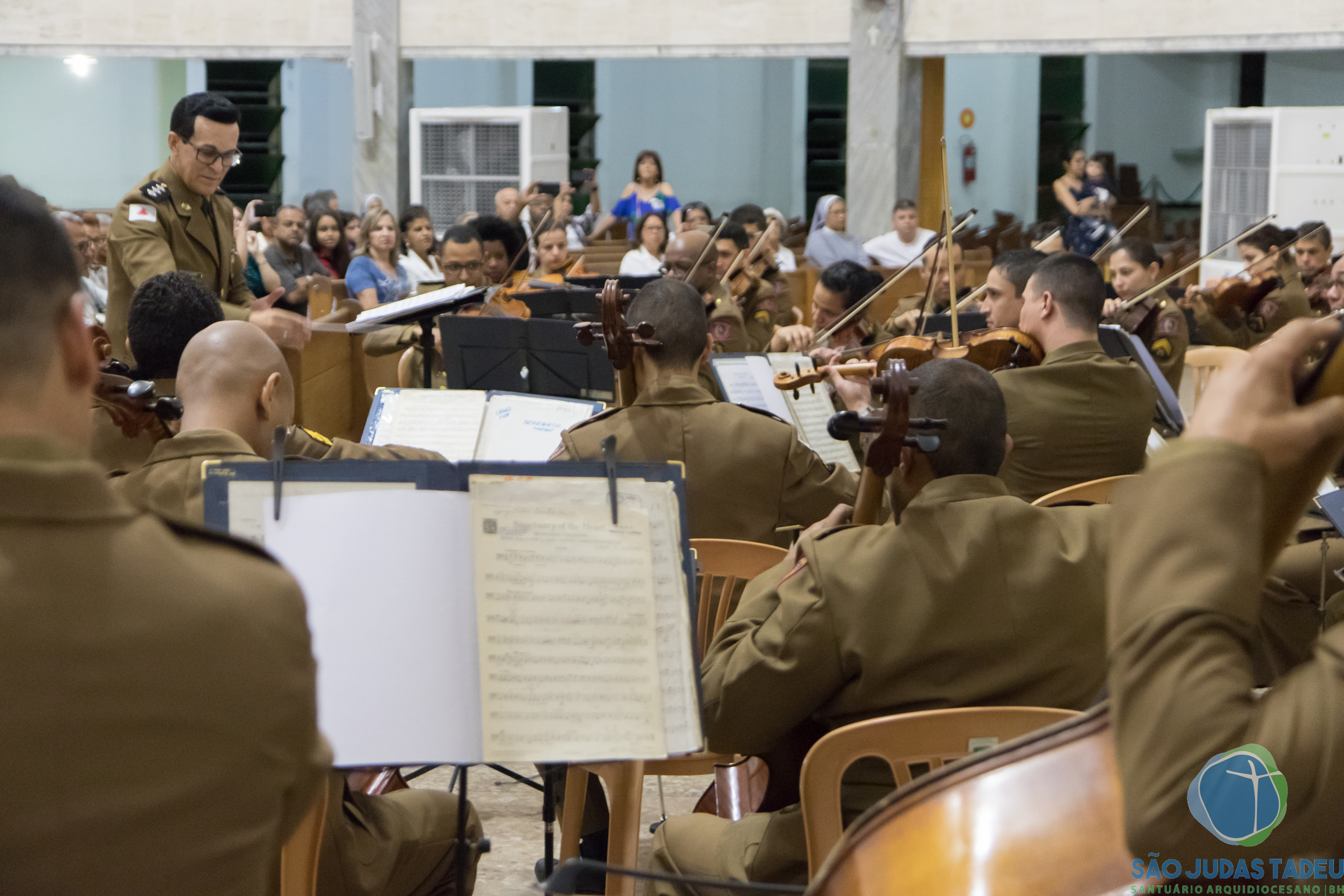 Apresentação da Orquestra Sinfônica da Polícia Militar marca o oitavo dia da novena