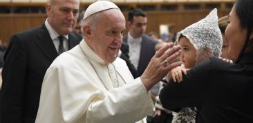 Papa Francisco: a Igreja nunca se cansa de acolher