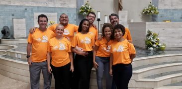 Pastoral Familiar celebra a a apresentação do Senhor, na Bênção das Velas