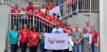 Ação missionária do “Movimento Amor” leva acolhimento e uma escuta fraterna aos irmãos de ruas