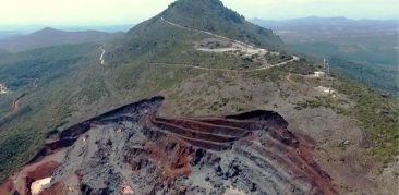 Salve a Serra da Piedade!