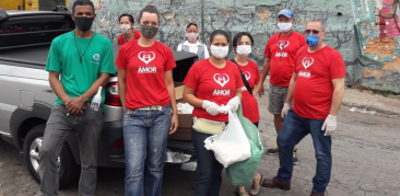 Pastoral do Povo de Rua – Movimento AMOR realiza gesto concreto da Semana Social do Santuário