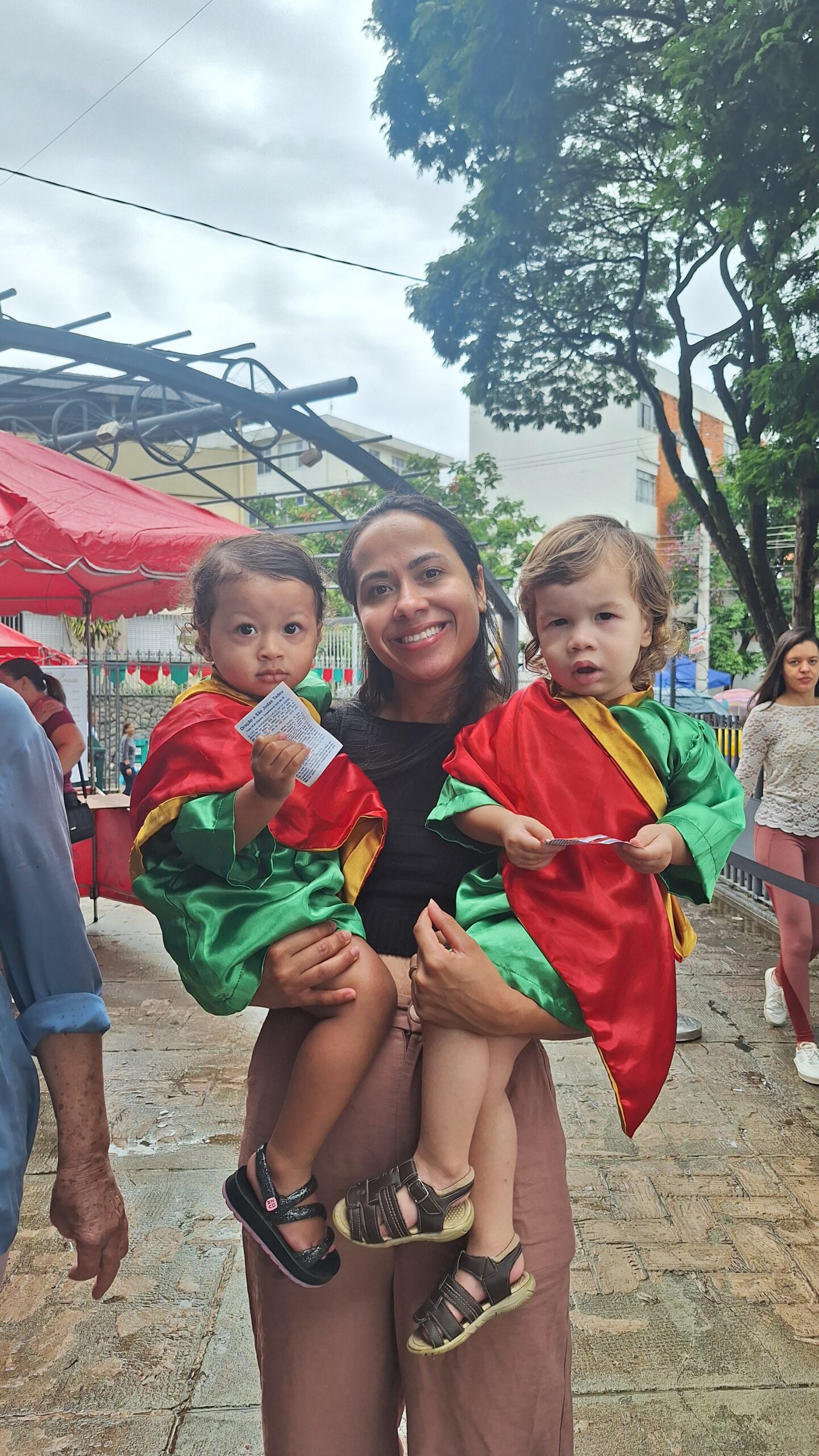 Milhares de devotos participam da 70º Festa de São Judas Tadeu