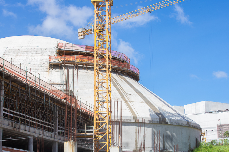 Catedral Cristo Rei: Pórtico Norte recebe concretagem e avanços na construção da Praça das Famílias