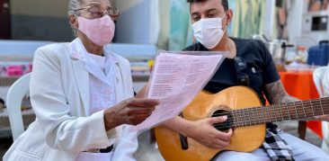 Atividades ao ar livre contribuem para a saúde das senhoras da Casa Santa Zita