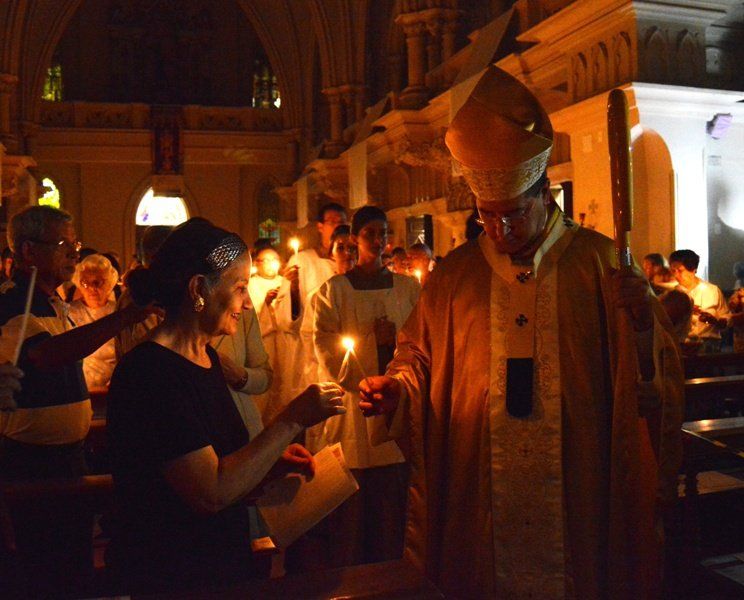 Celebrações do Sábado de Aleluia e Domingo de Páscoa presididas por dom Walmor