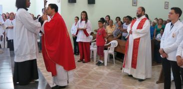 Dom Edson preside Ação Litúrgica na Paróquia Nossa Senhora da Anunciação