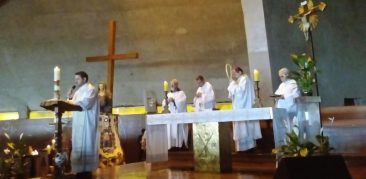 Dom Walmor celebra Missa durante peregrinação das escolas católicas ao Santuário da Padroeira de Minas