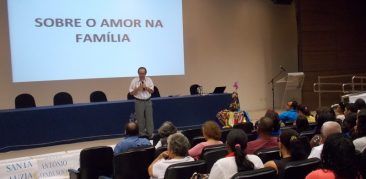 Encontro dos Educadores da Fé: lideranças da Rensc refletem o documento Amoris Laetitia