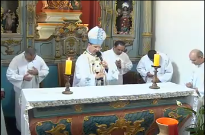 Dom Walmor celebra Missa de Corpus Christi no Santuário da Padroeira de Minas