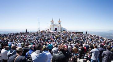 Milhares de fiéis participam da 4ª Peregrinação Mineira do Terço dos Homens, no Santuário Nossa Senhora da Piedade – Padroeira de Minas  Gerais
