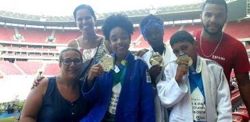 Adolescentes do Projeto Providência comemoram conquista de medalhas em Campeonato Brasileiro de Judô