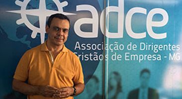 ADCE: tarefas e desafios-artigo do padre Elias de Souza, Paróquia Santo Antônio (Av. Contorno)