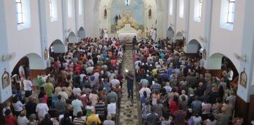 Dom Walmor preside Missa para centenas de fiéis no dia dedicado à Imaculada Conceição de Nossa Senhora