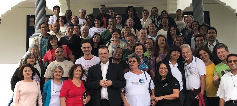 Palestra de dom Otacílio reúne voluntários em encontro realizado pelo Vicariato para a Ação Social