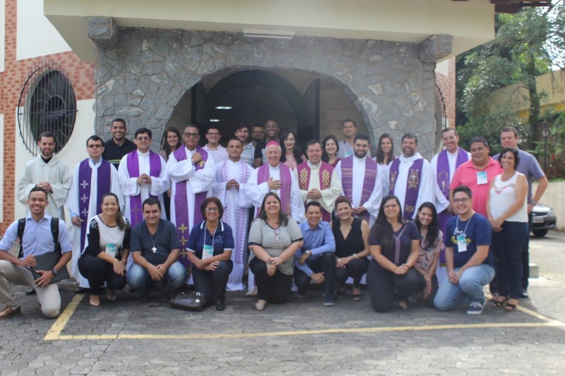 Coordenadores e assessores da Pastoral da Comunicação do Regional Leste 2 da CNBB participam de encontro em Belo Horizonte