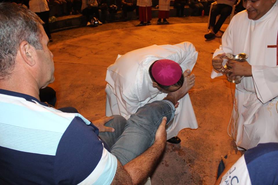 Dom Otacílio celebra Missa com o rito de Lava-Pés na Paróquia São José e São Gabriel Passionista