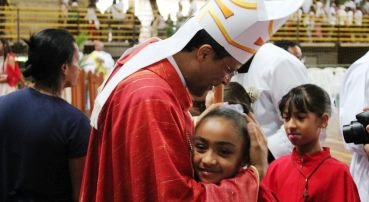 Dom Geovane Luís abre celebrações da Semana Santa na cidade de Caeté