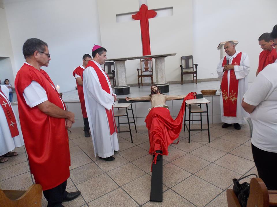 Sexta-feira Santa: dom Edson se reúne com fiéis de Venda Nova, Ribeirão das Neves e do bairro Minas Caixa