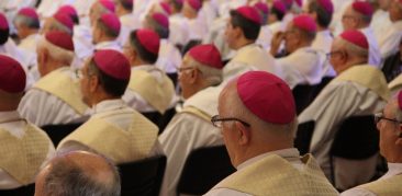 Bispos reunidos na 46ª Assembleia Geral da CNBB redigem mensagem dirigida ao Papa Francisco