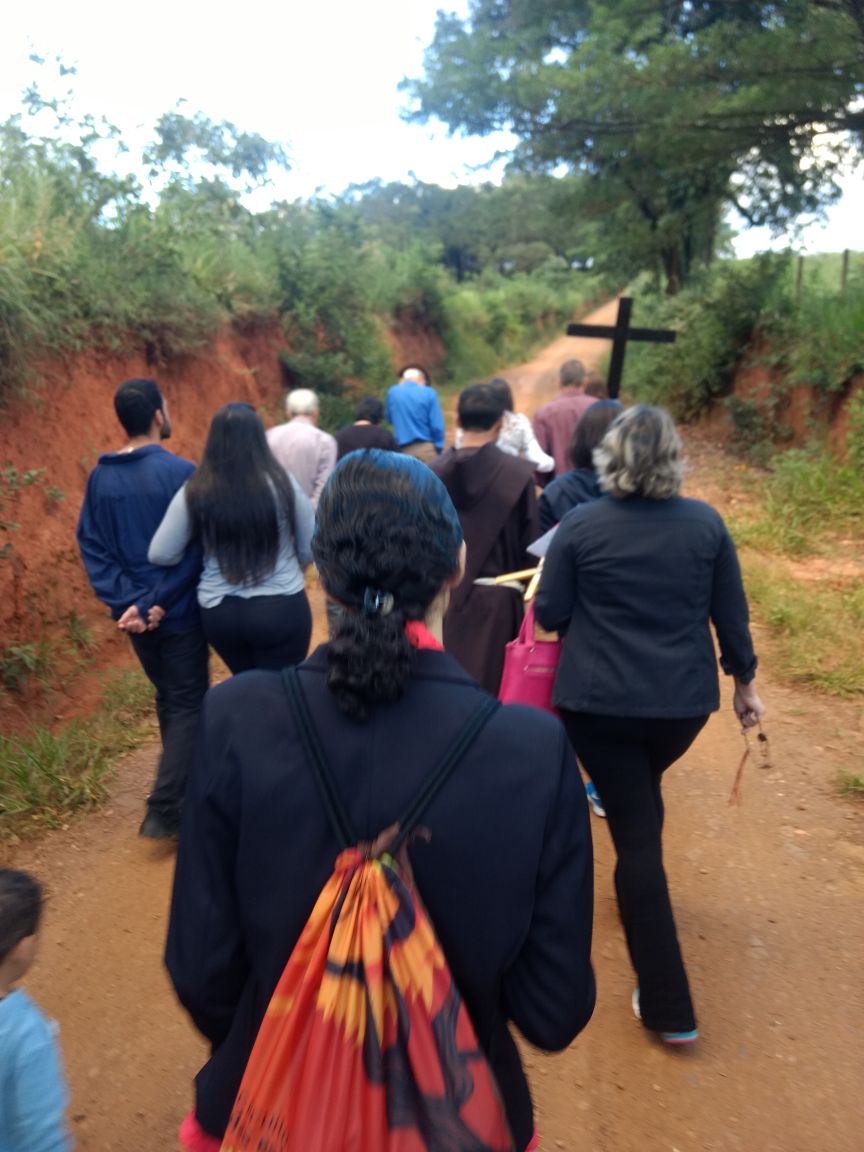 Irmãs Religiosas e leigos e leigas missionários participam de Missões no Vale do Paraopeba