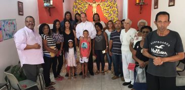 Visita Pastoral: fiéis da Paróquia Jesus Missionário (bairro Vista Alegre) recebem dom Walmor